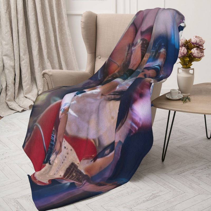 Custom British Singer Beabadoo - Home Office British review and price